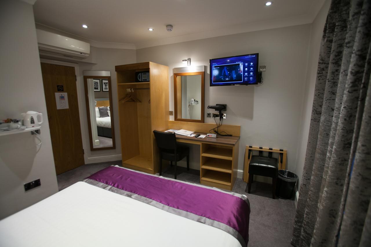 מלון לונדון Best Western Victoria Palace מראה חיצוני תמונה
